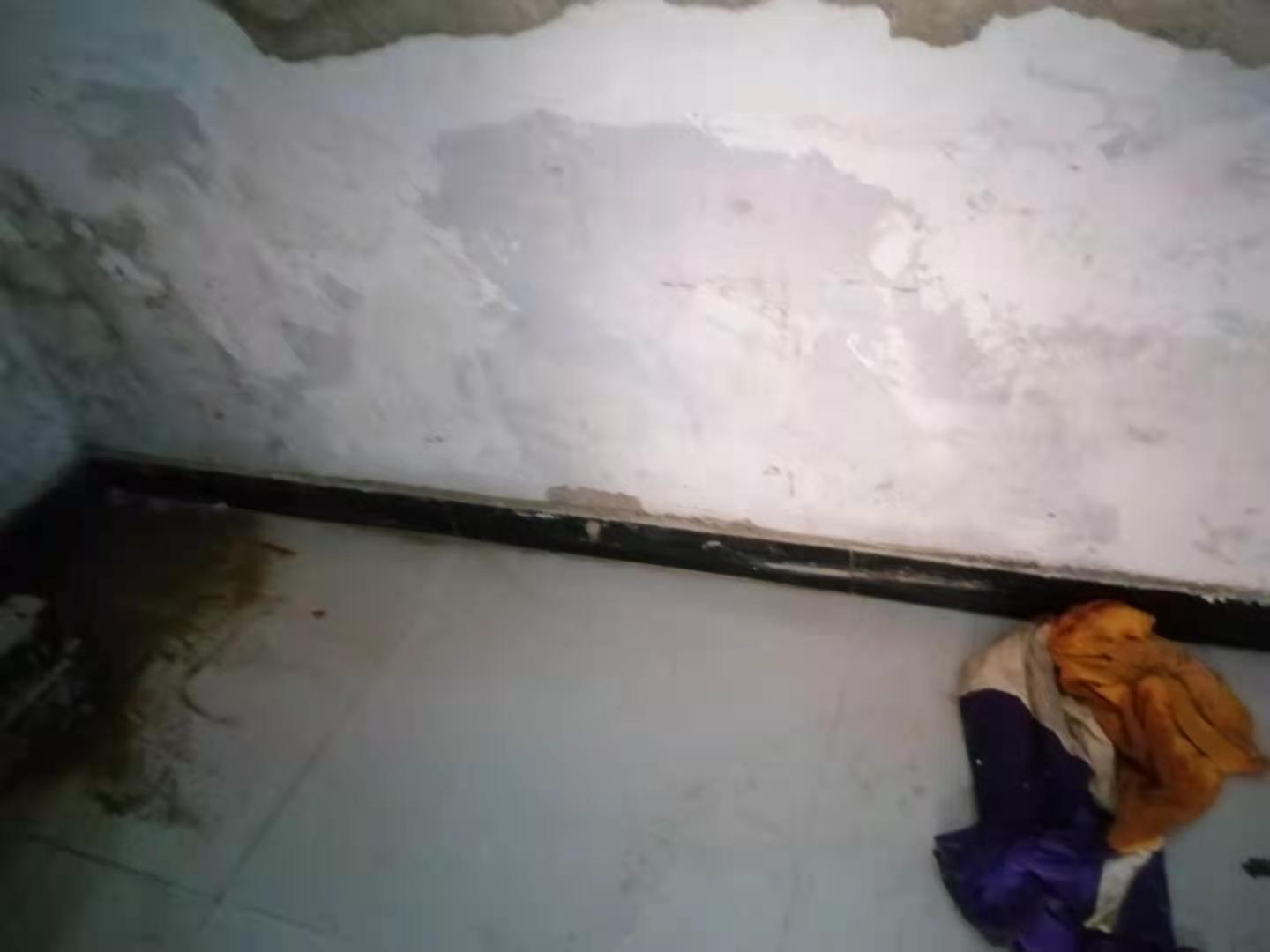 秦安家里漏水了怎么办？
